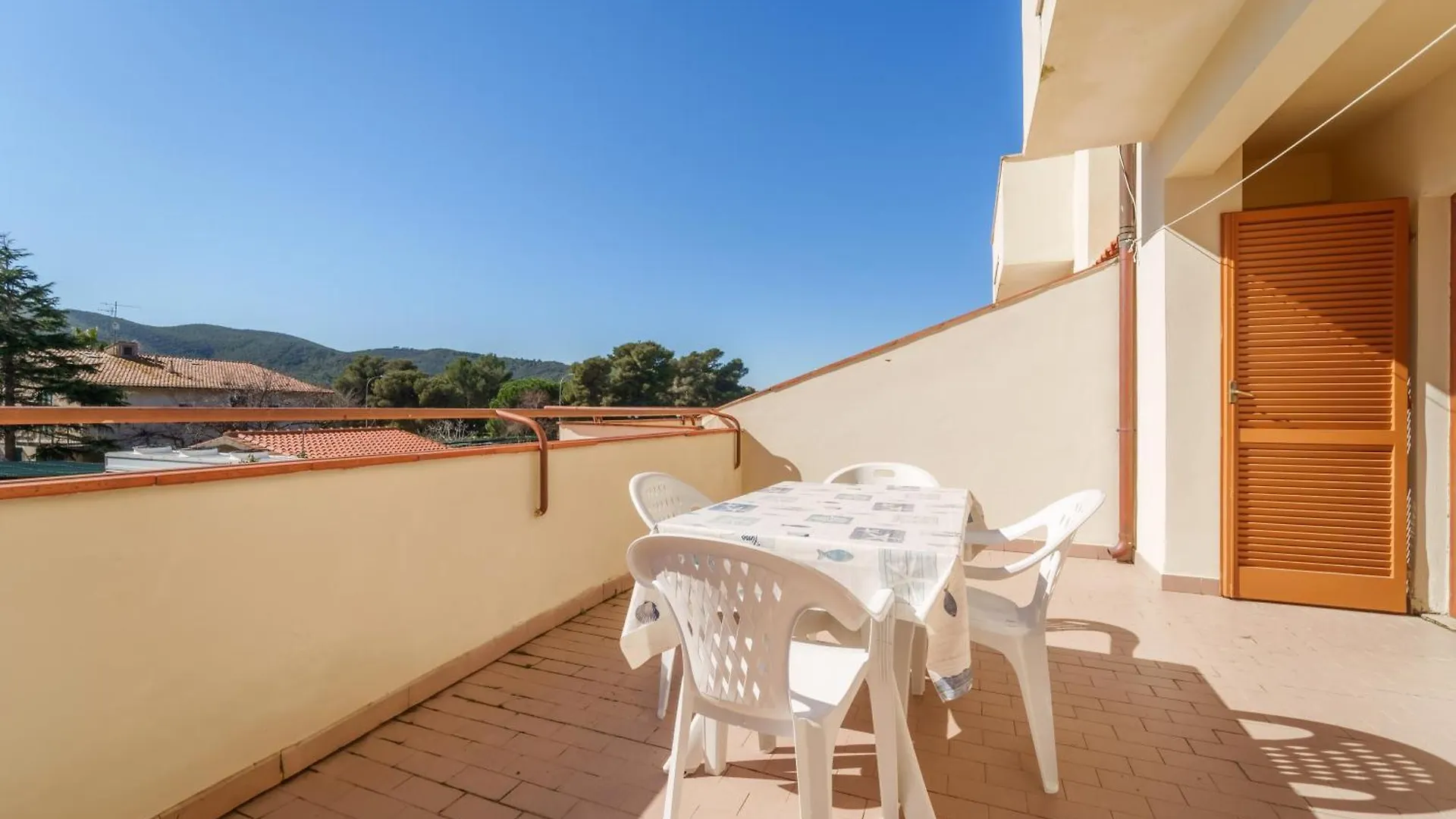 Appartamenti Gli Orizzonti - Goelba Marina di Campo 0*,  Włochy